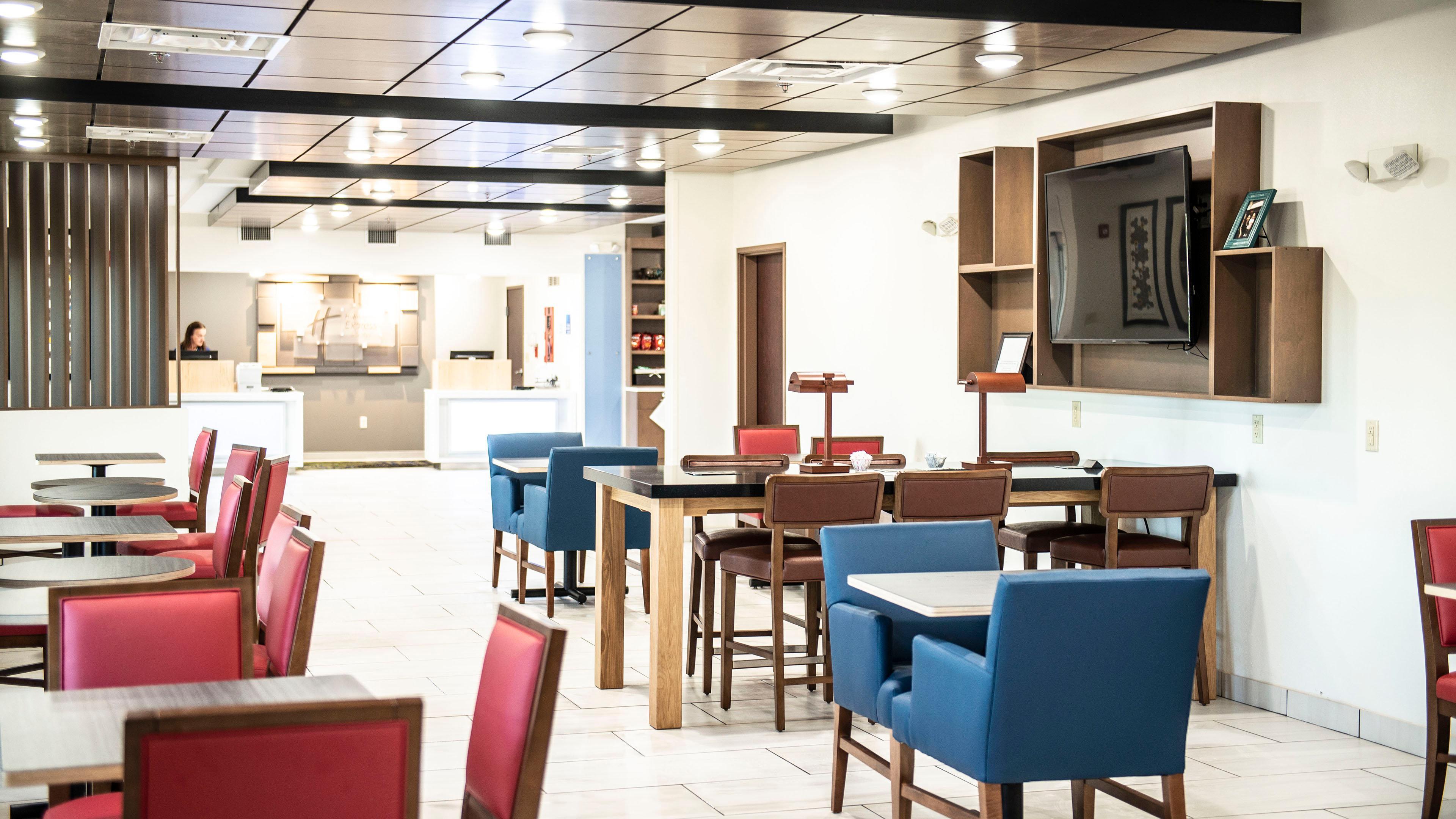 Holiday Inn Express Hotel & Suites Sedalia By Ihg Екстериор снимка