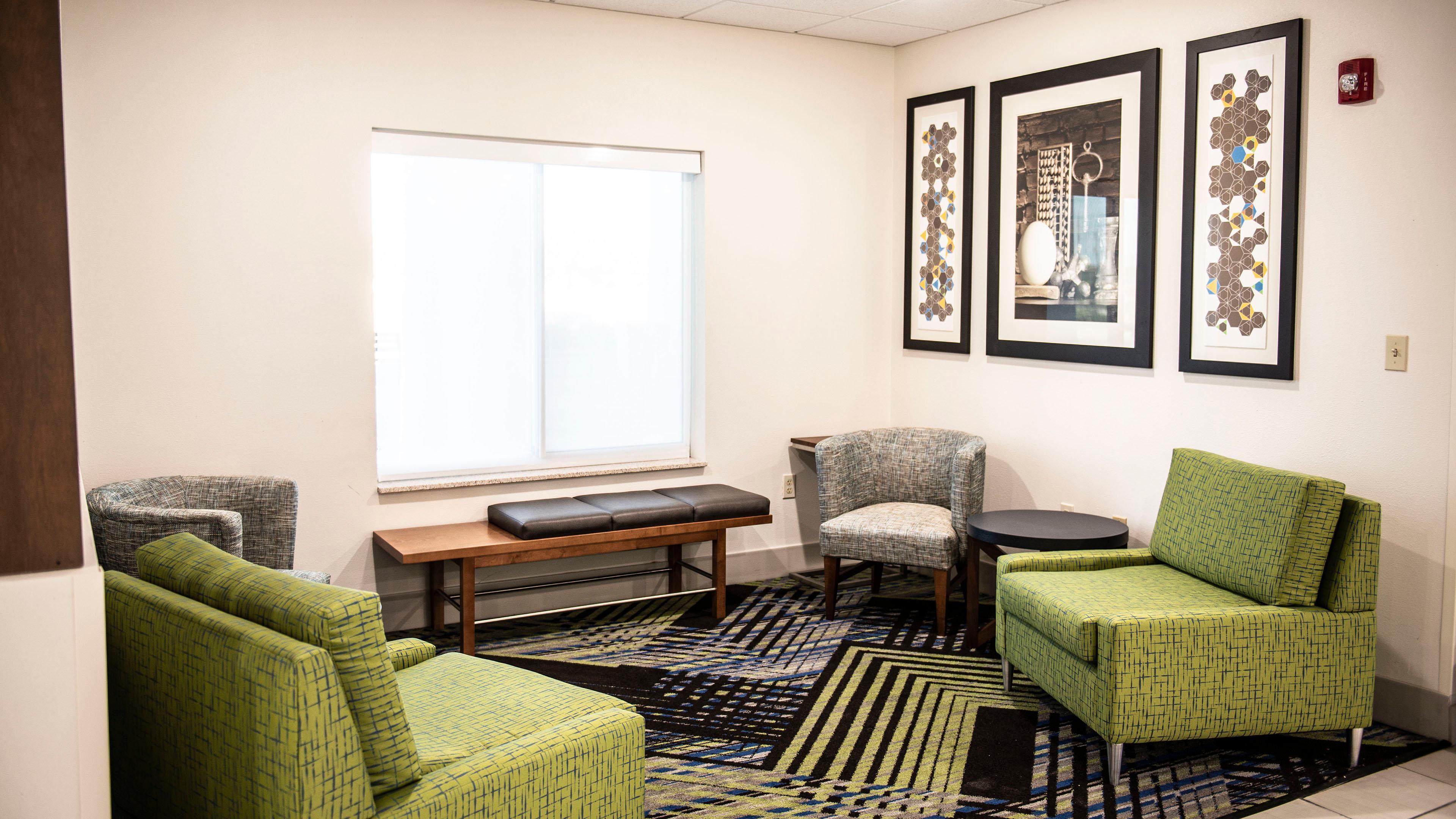 Holiday Inn Express Hotel & Suites Sedalia By Ihg Екстериор снимка