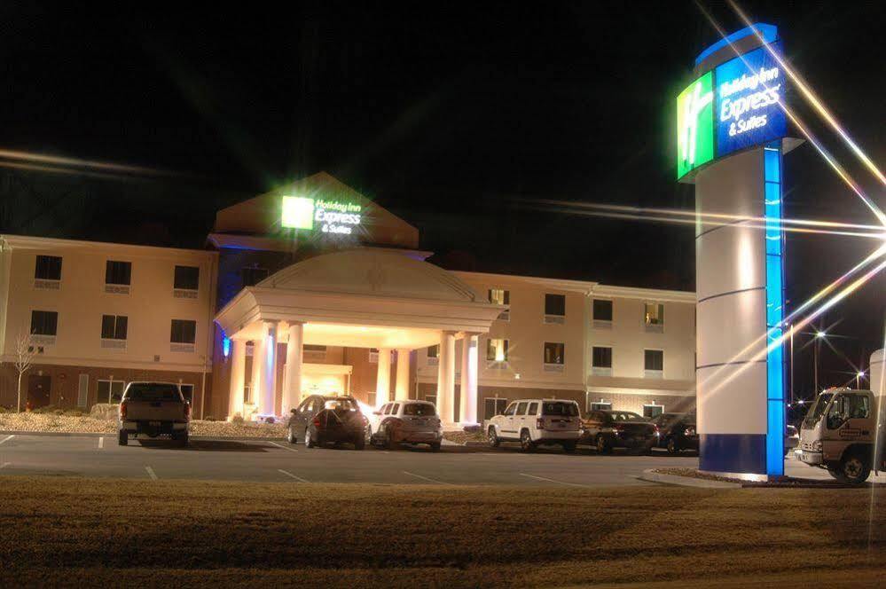 Holiday Inn Express Hotel & Suites Sedalia By Ihg Екстериор снимка